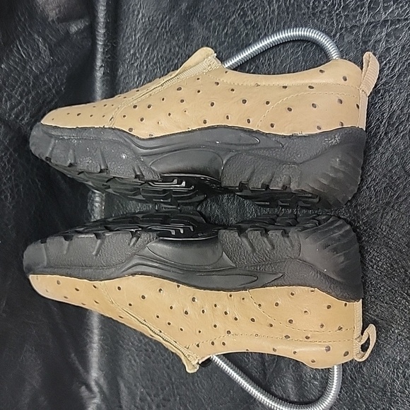 Ropers faux Ostrich slip on Women's size 9. Rugged Rubber out sole - Picture 9 of 9